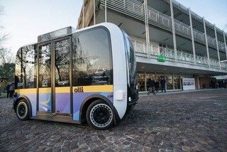 A Torino al via la sperimentazione dello shuttle a guida autonoma ‘Olli’ A Torino al via la sperimentazione dello shuttle a guida autonoma ‘Olli’