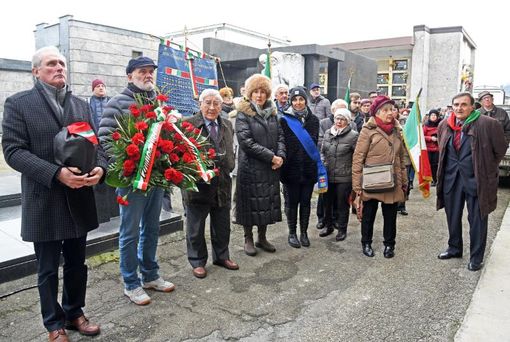 Tumulate nella tomba dei genitori le ceneri di Marisa Ombra “Lilia” Tumulate nella tomba dei genitori le ceneri di Marisa Ombra “Lilia”