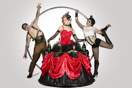 Un carnet di spettacolo sotto l'Albero: Il Natale del Teatro Alfieri di Asti Un carnet di spettacolo sotto l'Albero: Il Natale del Teatro Alfieri di Asti