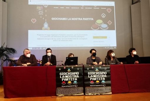 Quaranta associazioni contro Cirio e il gioco d'azzardo: &quot;Raccogliamo 8mila firme per una nuova proposta di legge&quot;
