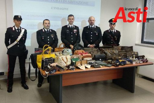 Al centro della foto, da sinistra a destra, il maresciallo La Fata, il tenente colonnello Breda e il capitano Caprio Al centro della foto, da sinistra a destra, il maresciallo La Fata, il tenente colonnello Breda e il capitano Caprio