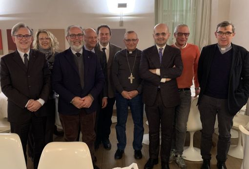 Incontro di Natale dei soci Ucid di Asti sulla visita astigiana di Papa Francesco Incontro di Natale dei soci Ucid di Asti sulla visita astigiana di Papa Francesco