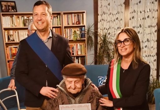 San Damiano, Giuseppe Rossanino compie 100 anni: festa per il patriarca della borgata Valdoisa San Damiano, Giuseppe Rossanino compie 100 anni: festa per il patriarca della borgata Valdoisa