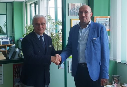 A sinistra il presidente uscente Guasco a destra il neo presidente Fuso A sinistra il presidente uscente Guasco a destra il neo presidente Fuso