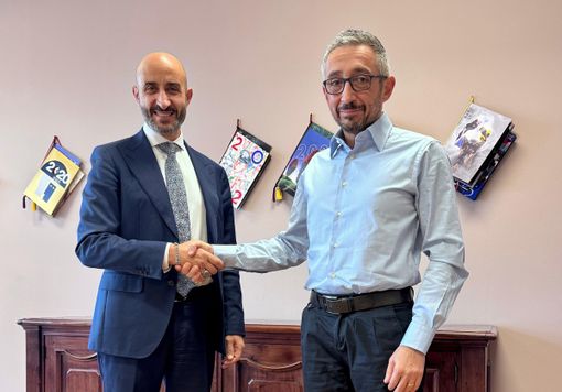 il Direttore generale Giovanni Gorgoni con il dottor Giovanni Valentini, nuovo primario di Gastroenterologia ed Endoscopia digestiva il Direttore generale Giovanni Gorgoni con il dottor Giovanni Valentini, nuovo primario di Gastroenterologia ed Endoscopia digestiva