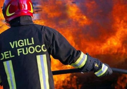 Nuovo incendio auto in via Foscolo a Nizza Monferrato