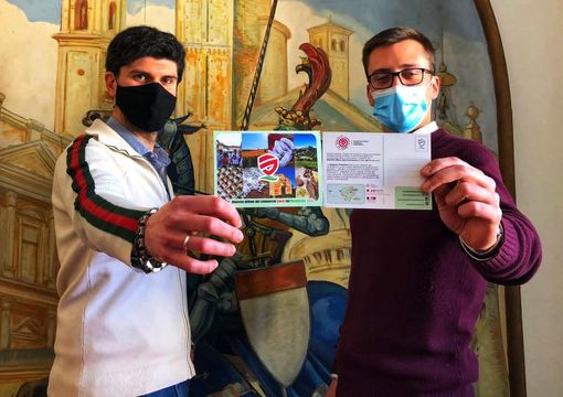 Distretto "Cuore del Monferrato": in distribuzione la cartolina che promuove il commercio. Moncalvo capofila Distretto "Cuore del Monferrato": in distribuzione la cartolina che promuove il commercio. Moncalvo capofila