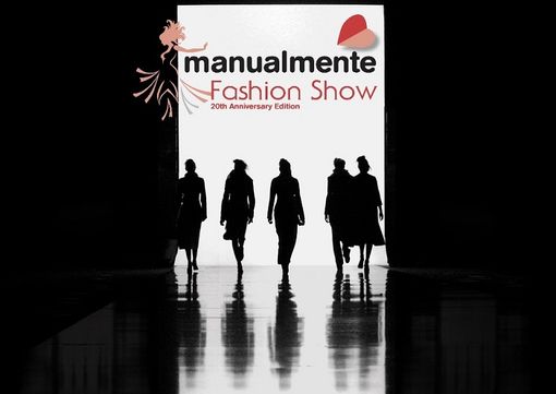 Manualmente Fashion Show: la sfilata celebrativa della XX edizione del Salone della Creatività