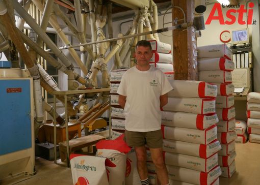 Roberto Bogetto nella sua azienda di Castello di Annone