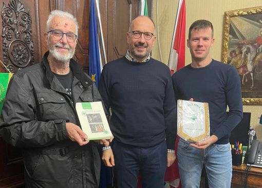 Ricevuto in Municipio il vicepresidente della Croce Verde di Asti Ricevuto in Municipio il vicepresidente della Croce Verde di Asti