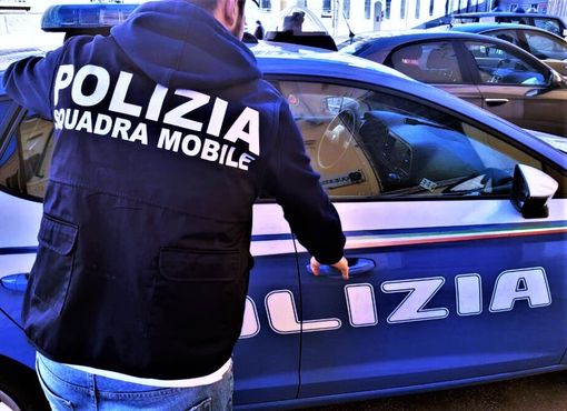 Sgominata dalla Squadra Mobile la 'banda delle monetine'