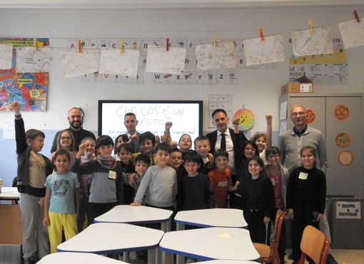 Nelle foto, gli studenti della 3^B della scuola Galileo Ferraris con l’Amministratore Delegato Asp Cimino, il Dirigente Masino e l’assessore Giacomini