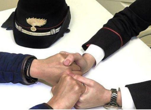 Continuava a violare il divieto di avvicinamento alla compagna, arrestato dai Carabinieri di Agliano 34enne astigiano Continuava a violare il divieto di avvicinamento alla compagna, arrestato dai Carabinieri di Agliano 34enne astigiano