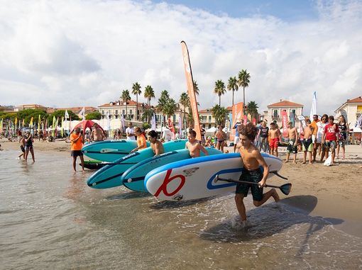 Gli sportivi amanti del mare e del vento si danno appuntamento al Wind Festival di Diano Marina Gli sportivi amanti del mare e del vento si danno appuntamento al Wind Festival di Diano Marina