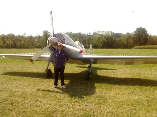 Carlo Satragni con il suo Tipsy Nipper (foto tratta dal profilo facebook)