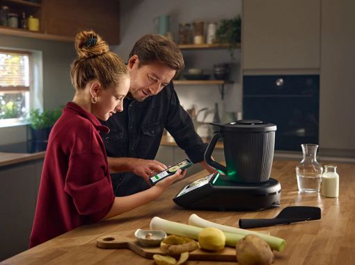 Utensili da cucina per chi va di fretta: 5 prodotti salvatempo che fanno davvero la differenza