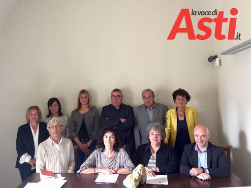 La conferenza stampa di presentazione con Gianfranco Miroglio, Laura Nosenzo e i Comuni aderenti La conferenza stampa di presentazione con Gianfranco Miroglio, Laura Nosenzo e i Comuni aderenti
