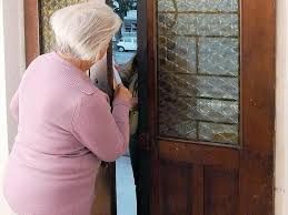 Si spaccia per un operatore Asp e truffa una donna di 91 anni narcotizzandola