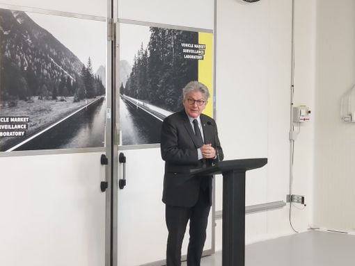 Il Commissario Breton visita l’Italia e la Slovenia per discutere di difesa e sostegno al settore industriale