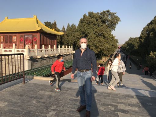 Coronavirus:"Io, astigiano residente a Pechino, vi consiglio di rimanere a casa, qui stiamo per ritornare a vivere" [VIDEO]