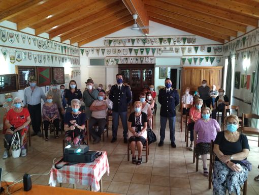 La Polizia di Stato contro le truffe agli anziani: concluse le prime tappe della campagna "Non siete soli…Chiamateci sempre"  (FOTOGALLERY) La Polizia di Stato contro le truffe agli anziani: concluse le prime tappe della campagna "Non siete soli…Chiamateci sempre"  (FOTOGALLERY)