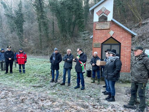 Inaugurata a Costigliole la cappelletta dei trifulau Inaugurata a Costigliole la cappelletta dei trifulau