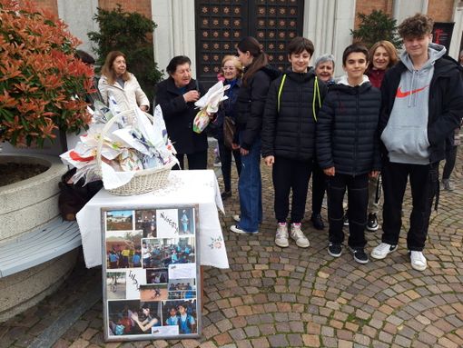 Tradizione e solidarietà: le uova di cioccolato dell'associazione Oremi fanno la differenza ad Antignano Tradizione e solidarietà: le uova di cioccolato dell'associazione Oremi fanno la differenza ad Antignano
