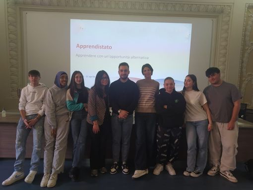 Foto di scena dello spettacolo del "Quintino Sella" in programma domani sera