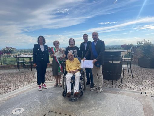 Tanti auguri a Felice Tirone, il partigiano centenario di Calliano Monferrato Tanti auguri a Felice Tirone, il partigiano centenario di Calliano Monferrato