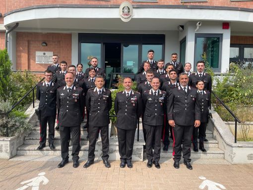 I nuovi carabinieri con il comandante Paolo Lando I nuovi carabinieri con il comandante Paolo Lando