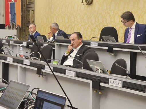 Il presidente Cirio coinvolto in un incidente nel Cuneese: "Il mio pensiero ai motociclisti feriti" Il presidente Cirio coinvolto in un incidente nel Cuneese: "Il mio pensiero ai motociclisti feriti"