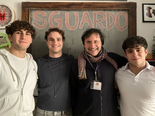 Tre dei quattro autori di "Sguardo" con Tomalino Tre dei quattro autori di "Sguardo" con Tomalino