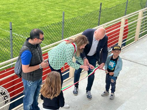 Addio a Pinuccio, genio e cuore del Pro Villafranca: l’ultimo saluto al “numero dieci”