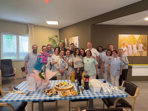 AperiArnaldi: un nuovo momento di convivialità per valorizzare il personale sanitario AperiArnaldi: un nuovo momento di convivialità per valorizzare il personale sanitario