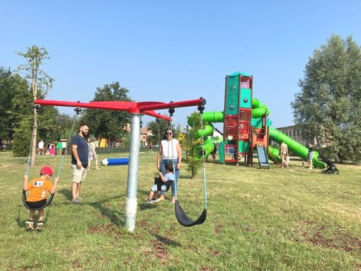 In foto: giochi per i bambini al Parco delle Verne In foto: giochi per i bambini al Parco delle Verne
