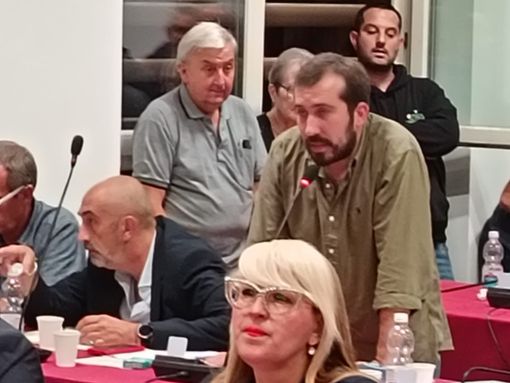 Mauro Bosia (Uniti si può), durante un consiglio comunale