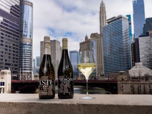 L'Asti Docg conquista Chicago: al via la settimana delle bollicine piemontesi nel Midwest L'Asti Docg conquista Chicago: al via la settimana delle bollicine piemontesi nel Midwest