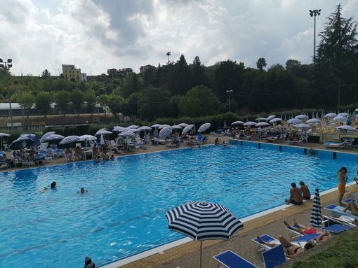 La piscina di Moncalvo La piscina di Moncalvo