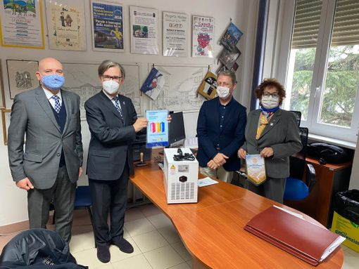 Sanificatori per le scuole di Nizza, Canelli e Incisa dal Rotary Club Sanificatori per le scuole di Nizza, Canelli e Incisa dal Rotary Club