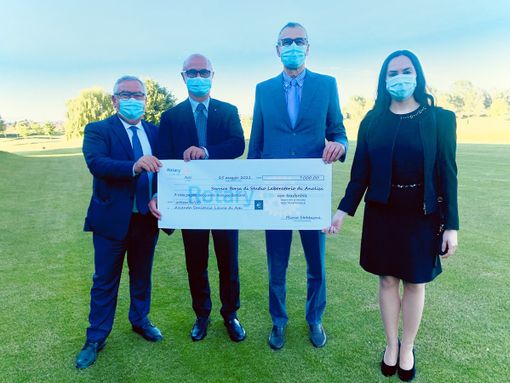 Il Rotary di Asti ha consegnato una borsa di studio ad una giovane biologa Il Rotary di Asti ha consegnato una borsa di studio ad una giovane biologa