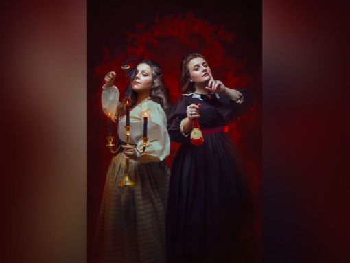 Federica e Martina, creatrici di "Bouquet of Madness" Federica e Martina, creatrici di "Bouquet of Madness"