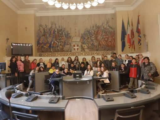 La visita alla Sala Consiliare del Municipio