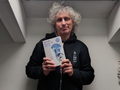 Alla Libreria Alberi d'acqua il casalese Fabrizio Meni con "Un due tre stella!"