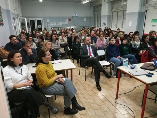 Successo per il primo appuntamento di &quot;Cantiere Genitori&quot; alla scuola Parini
