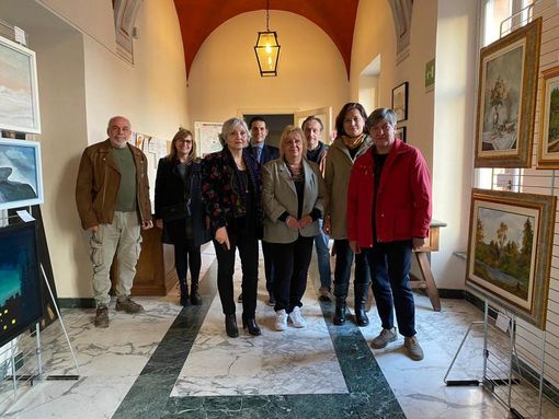 A Castelnuovo Belbo una mostra di pittura e fotografia nel palazzo comunale