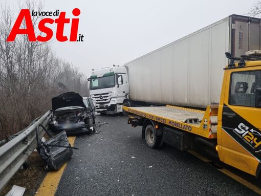 Due immagini del sinistro verificatosi nel pomeriggio di oggi Due immagini del sinistro verificatosi nel pomeriggio di oggi