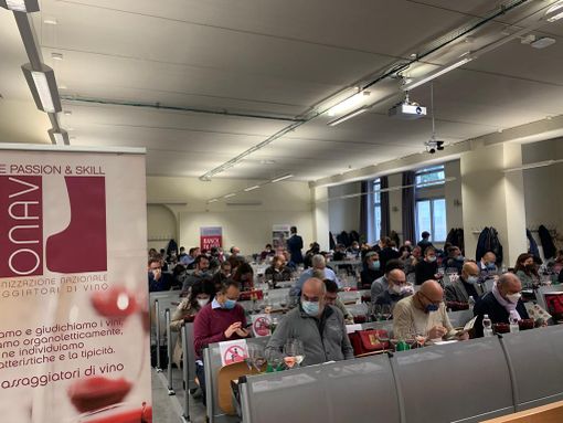 Asti ha salutato i diplomati della Scuola Universitaria Assaggiatori di Vino Asti ha salutato i diplomati della Scuola Universitaria Assaggiatori di Vino