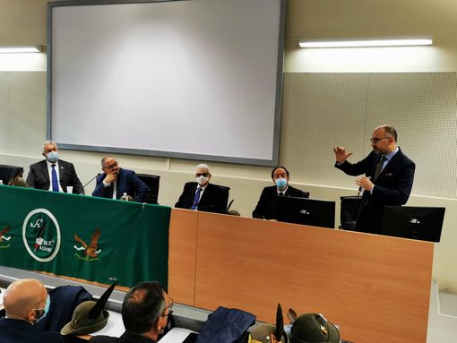 Un momento dell'intervento del sindaco Maurizio Rasero