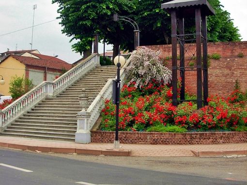 Parte oggi a San Damiano la Colletta alimentare, distribuiti 30mila euro in buoni spesa