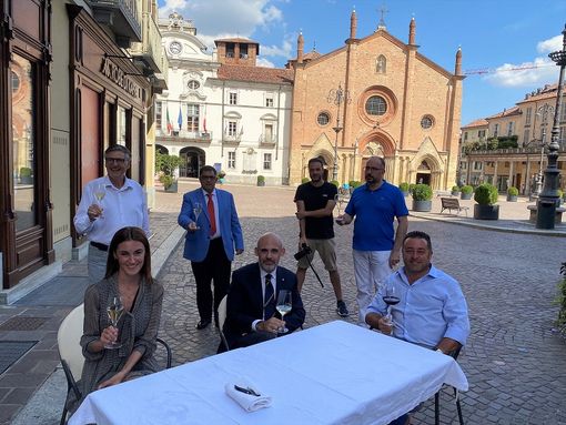 Langhe Monferrato Roero on air. Dirette online per raccontare il cibo e le tradizioni di un posto bellissimo Langhe Monferrato Roero on air. Dirette online per raccontare il cibo e le tradizioni di un posto bellissimo